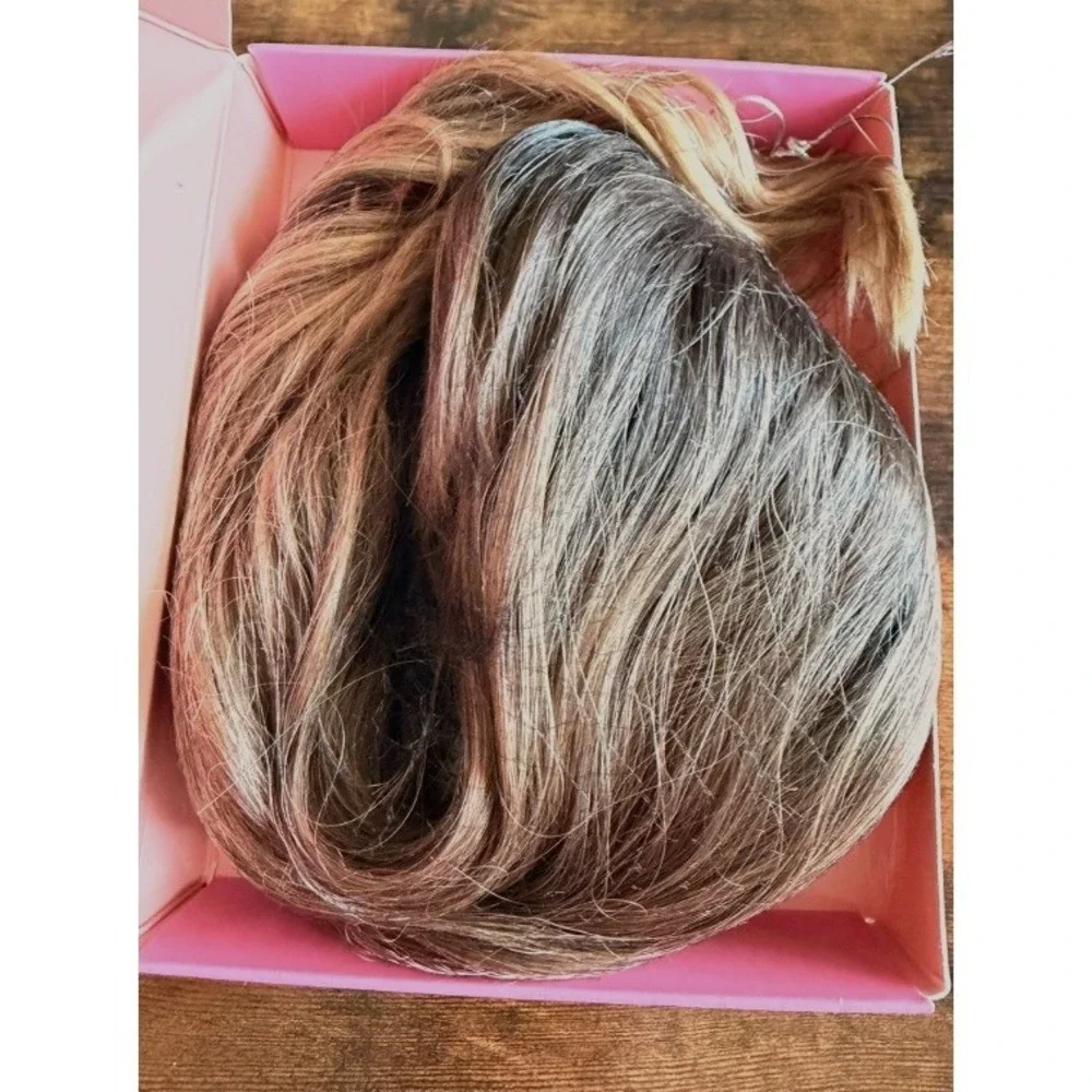 Wavy Long Clip-In Hair Extensions in Ash Brown Ombre - Elegant Volume